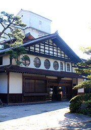 Хоши Риокан (Hoshi Ryokan) - Самый старый отель в мире!